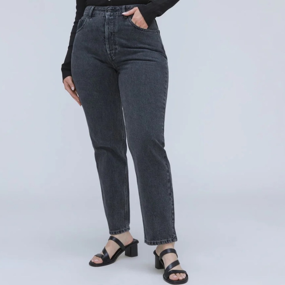Everlane The Curvy 90s Cheeky Straight Jean Washed Black 25 Ankle Jeans Grunge